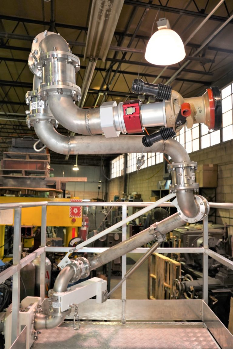 High Reach Scissor Lift Pantograph Fueling Arm in Aluminum Cage